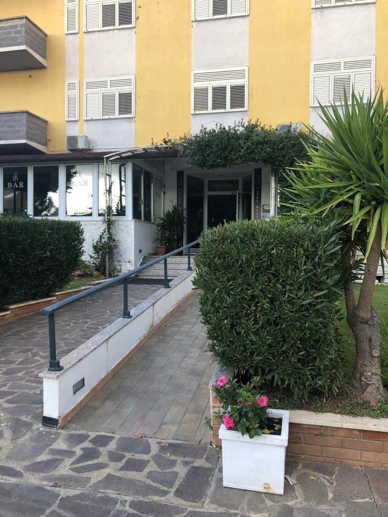 Hotel Sabatino 폴로니카 외부 사진